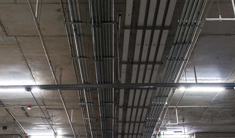 Gebäudefunk im Bürokomplex